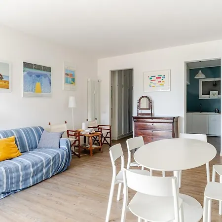 Sea View With Private Garden Apartment *