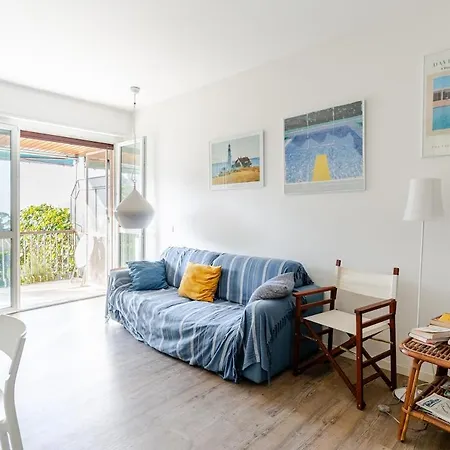 Апартаменты Sea View With Private Garden